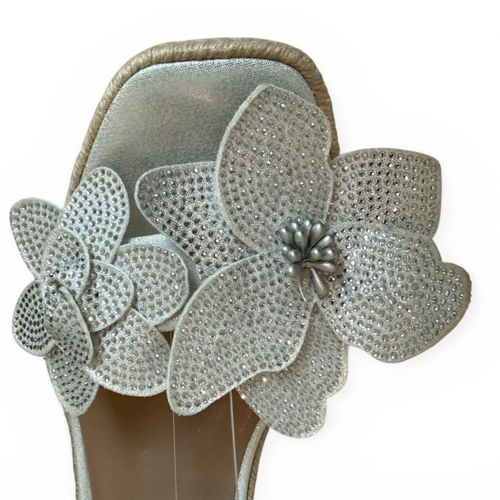 Steve Madden Silver Metallic Floral Platform Espridrile Wedge Sandals Sz 10 - Picture 12 of 15